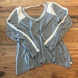 Abercrombie & Fitch || Long Sleeve Tee with Lace